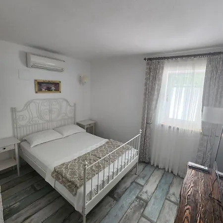 Tarcin Szálloda 3*