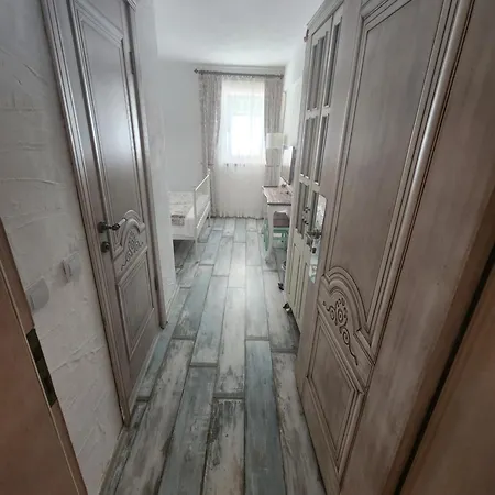 Tarcin Szálloda 3*