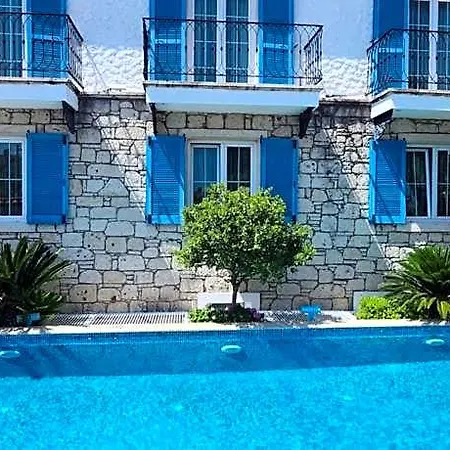 Tarcin Ξενοδοχείο 3*