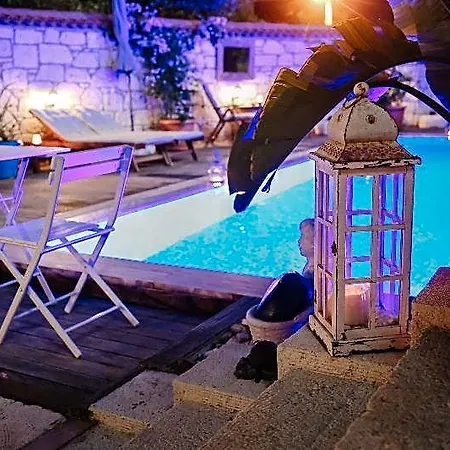 Ξενοδοχείο Tarcin 3*